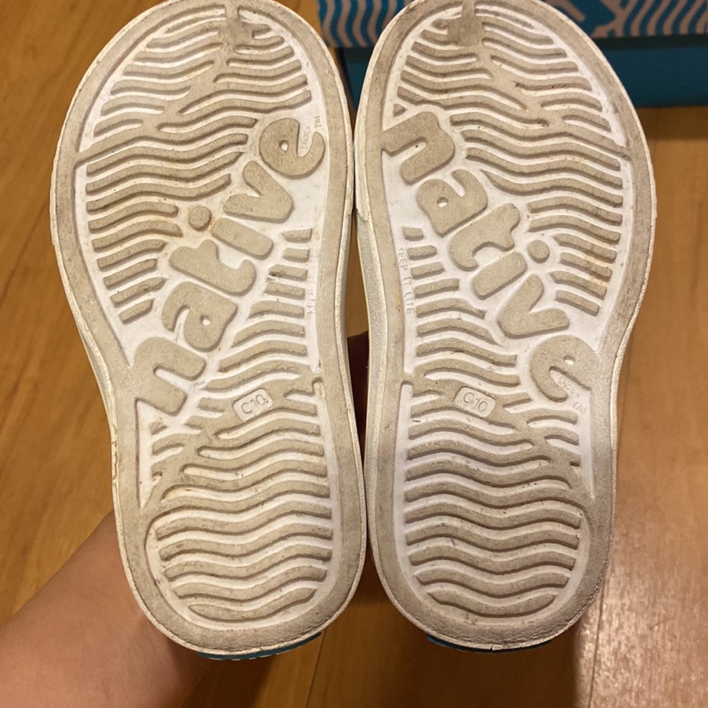 Native slip on sneake - Picture 5 of 10